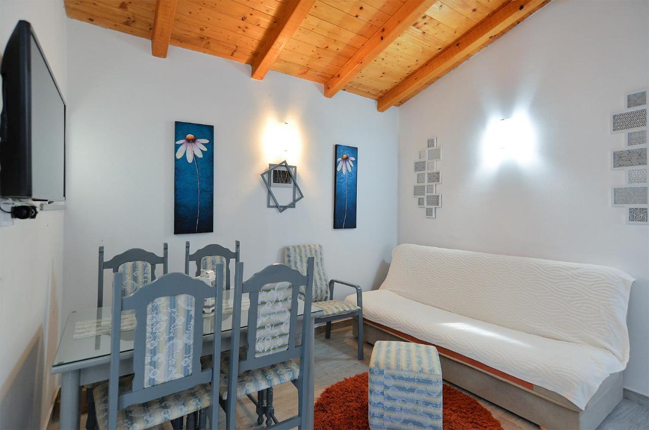Apartments Jadranka 1279 Pomer Bagian luar foto