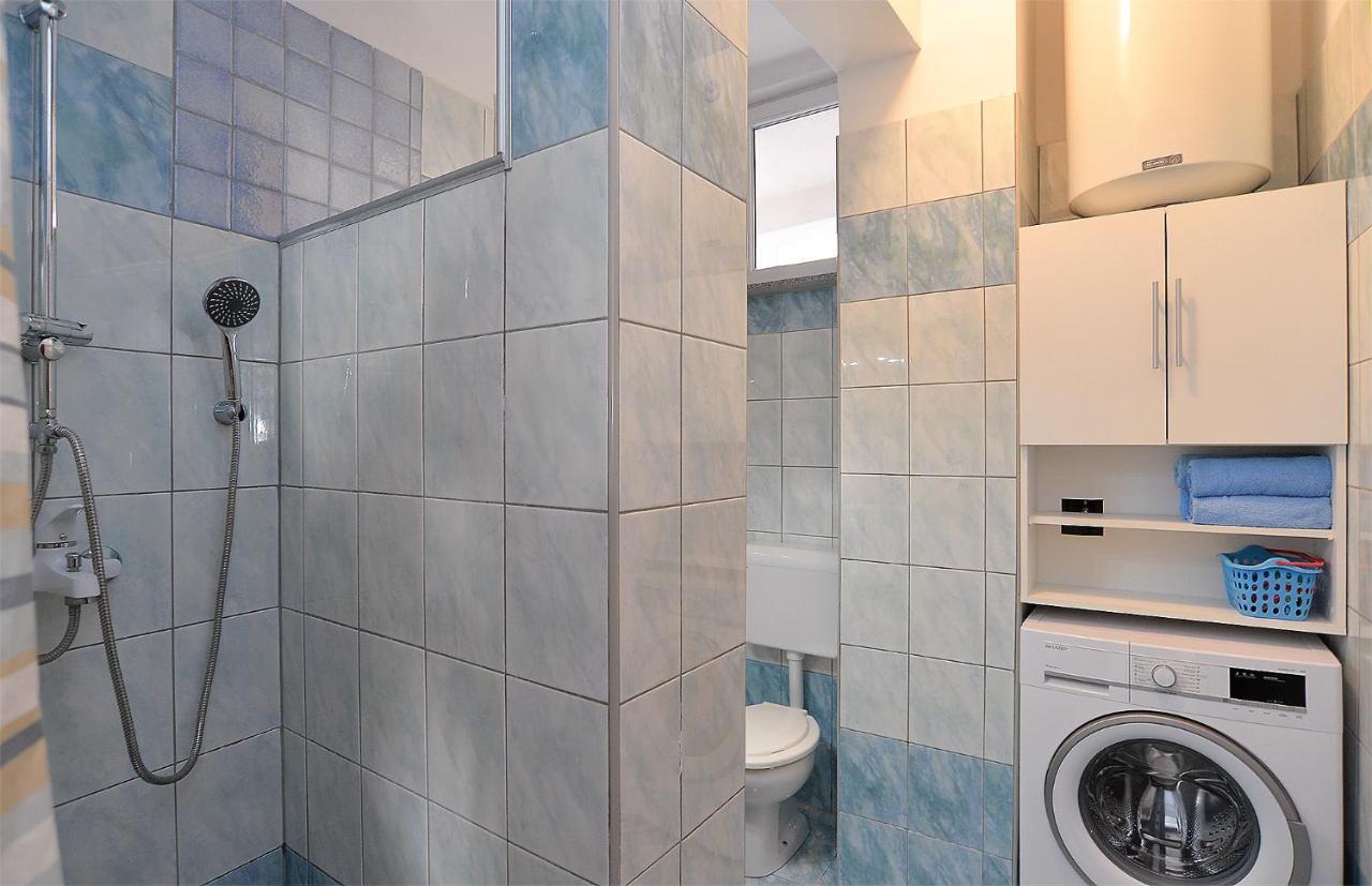 Apartments Jadranka 1279 Pomer Bagian luar foto